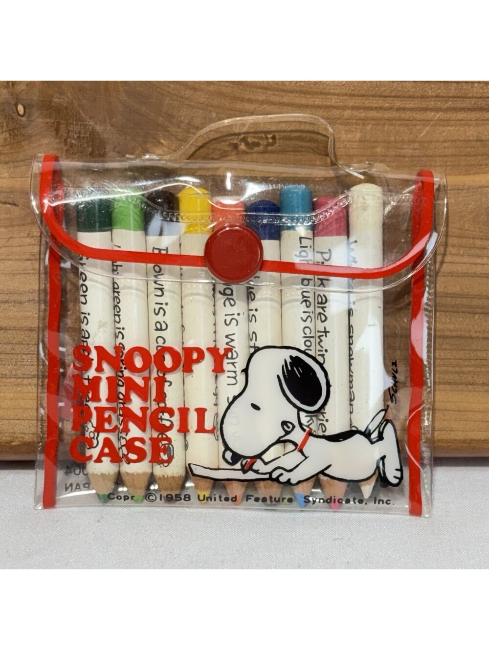 Vintage Peanuts Snoopy Mini‎ Pencil Case with 9 Mini Color Pencils 1965